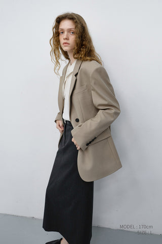 ESSENTIAL 2 BUTTON WOOL BLAZER SAND BEIGE