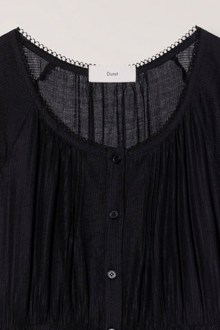 SLEEVELESS SHIRRING DRESS BLACK