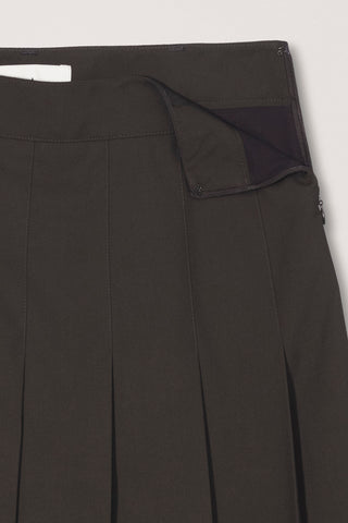 PLEATS LONG SKIRT BROWN