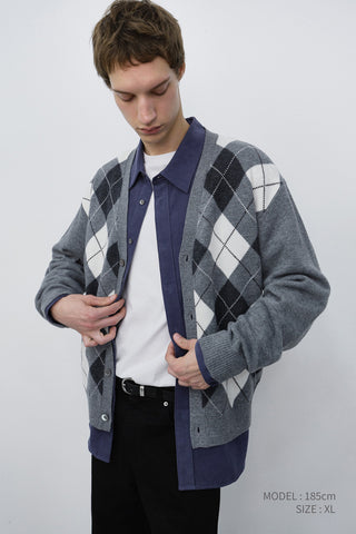 UNISEX V-NECK ARGYLE CARDIGAN GREY