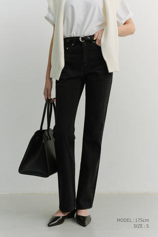 ESSENTIAL SEMI BOOT-CUT JEANS BLACK