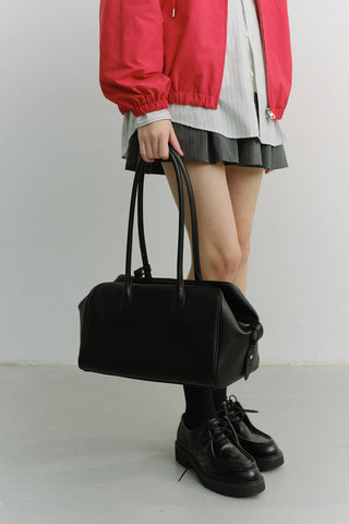 SOFT FRAME SHOULDER BAG BLACK