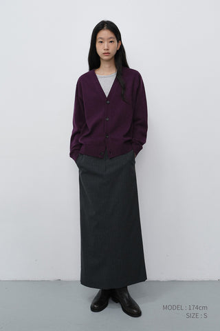 UNISEX V-NECK CARDIGAN PLUM