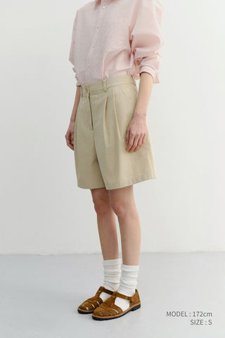 DOUBLE PLEATED BERMUDA SHORTS BEIGE