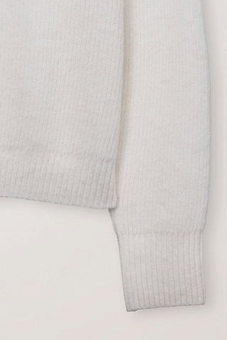 UNISEX HAIRY COLLARED SWEATER IVORY