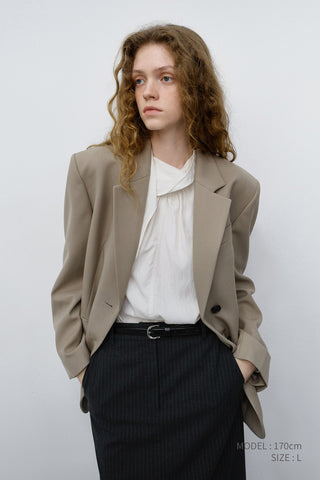 ESSENTIAL 2 BUTTON WOOL BLAZER SAND BEIGE