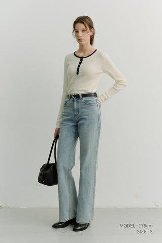 RELAXED FLARED JEANS LIGHT BLUE