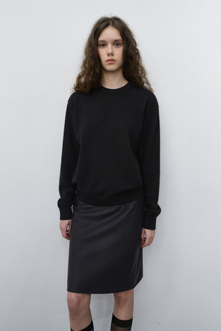 UNISEX ESSENTIAL CREWNECK SWEATER BLACK