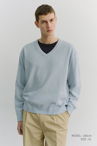 UNISEX SOFT V-NECK SWEATER SOFT BLUE