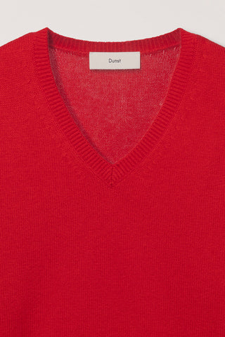 UNISEX CASHMERE V-NECK SWEATER RED