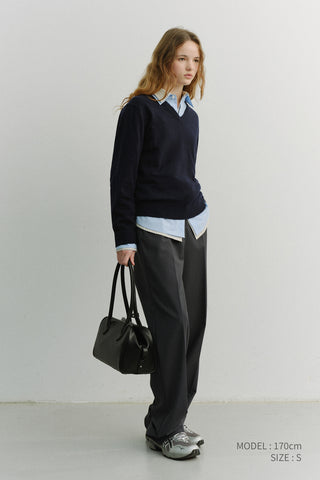 UNISEX SOFT V-NECK SWEATER FRENCH NAVY