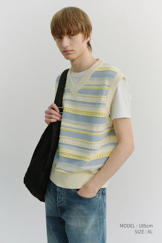 UNISEX CRAFTED STRIPED KNIT VEST CREAM SOFT BLUE
