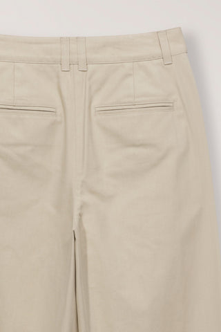 SUMMER DOUBLE PLEATED CHINO SLACKS BEIGE