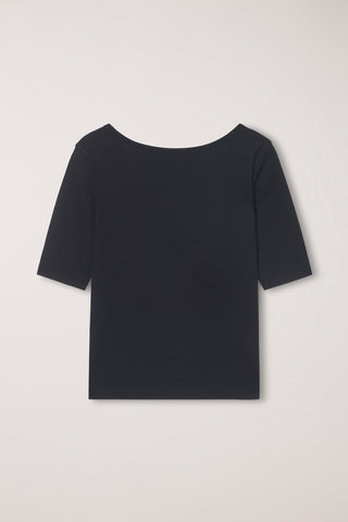 ESSENTIAL BOAT NECK T-SHIRT BLACK
