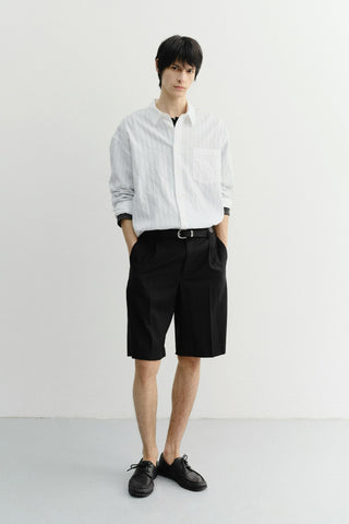 PLEATED BERMUDA SHORTS BLACK