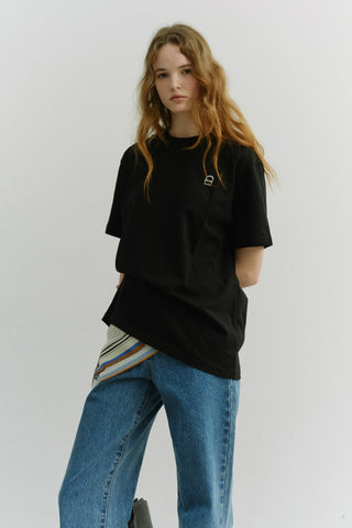 UNISEX LOGO CREASE T-SHIRT BLACK