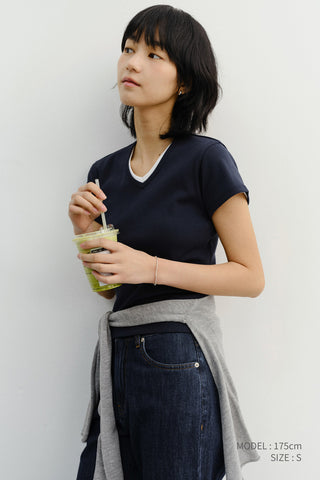 V-NECK SLIM TOP NAVY