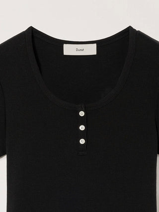 CLASSIC SCOOP NECK TOP BLACK