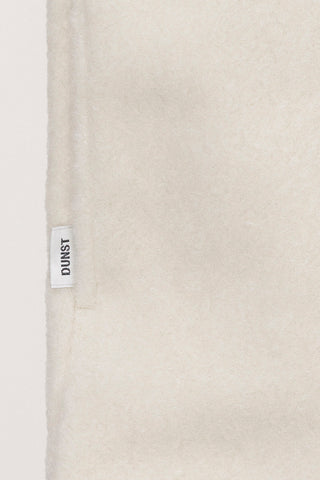 [1st Pre-order: Dec 27 (L,XL)]UNISEX HALF ZIP-UP FLEECE SWEATSHIRT CREAM