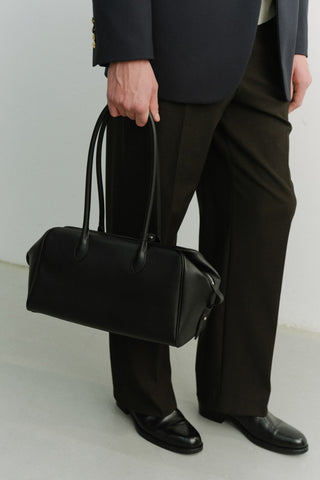 SOFT FRAME SHOULDER BAG BLACK