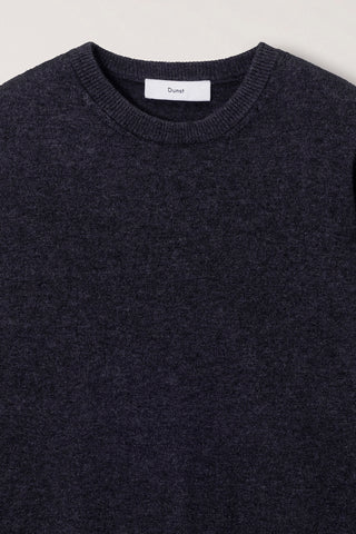 UNISEX ESSENTIAL CREWNECK SWEATER CHARCOAL GREY