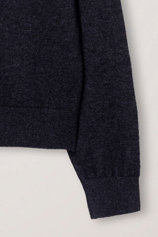 UNISEX ESSENTIAL CREWNECK SWEATER CHARCOAL GREY