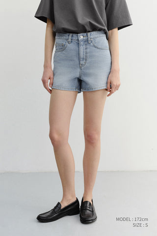 MINI DENIM SHORTS LIGHT BLUE
