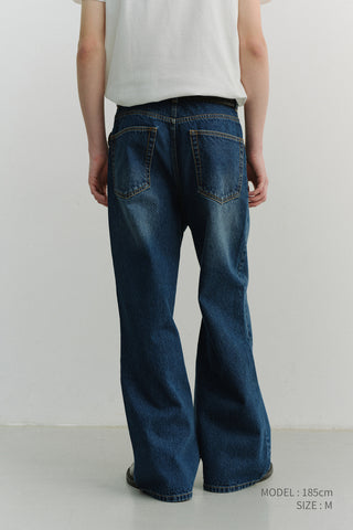 SEMI FLARED JEANS CLASSIC BLUE