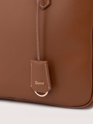 CLASSIC 28 LEATHER BAG TAN