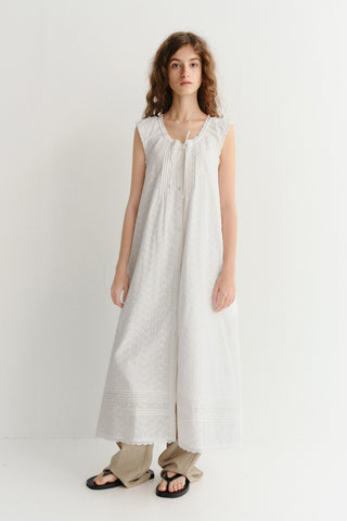 NEEDLEWORK BABYDOLL DRESS WHITE
