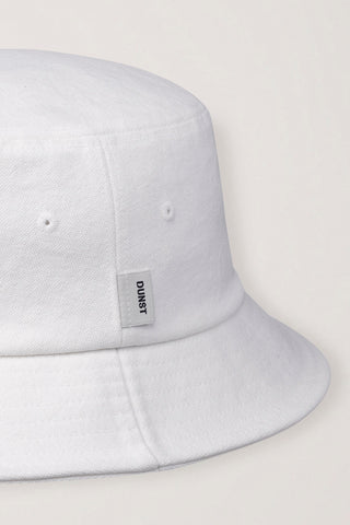 ADVENTURE BUCKET HAT WHITE