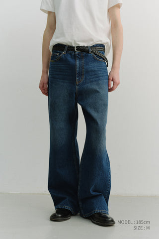 SEMI FLARED JEANS CLASSIC BLUE