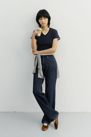V-NECK SLIM TOP NAVY