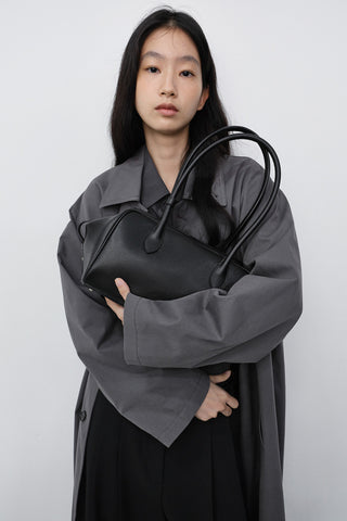 SOFT FRAME COMPACT SHOULDER BAG BLACK