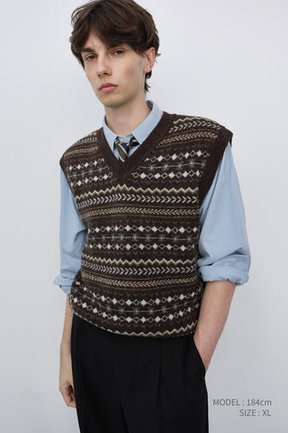 UNISEX CRAFTED V-NECK KNIT VEST DEEP BROWN