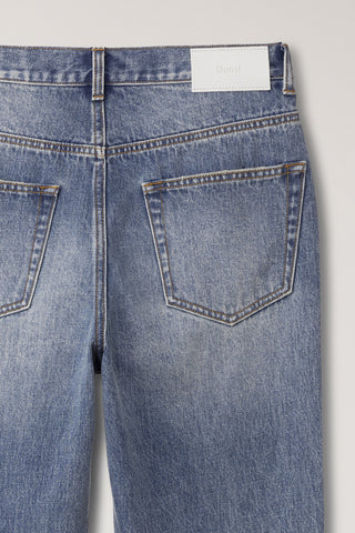 STRAIGHT TAPERED JEANS CLASSIC BLUE