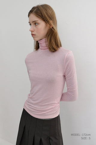 ESSENTIAL ROLL NECK TOP SOFT PINK