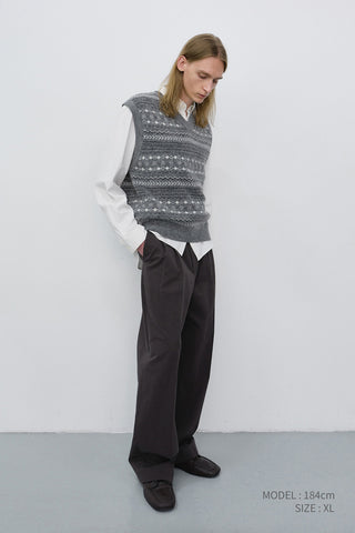 UNISEX CRAFTED V-NECK KNIT VEST GREY
