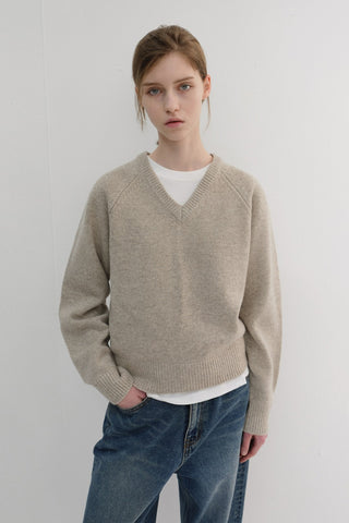 UNISEX SOFT VOLUME V-NECK SWEATER LIGHT PEBBLE