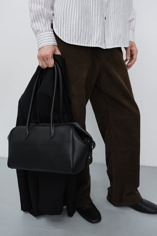 SOFT FRAME SHOULDER BAG BLACK