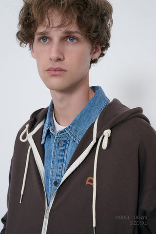 UNISEX LEATHER LOGO ZIP-UP HOODIE BROWN