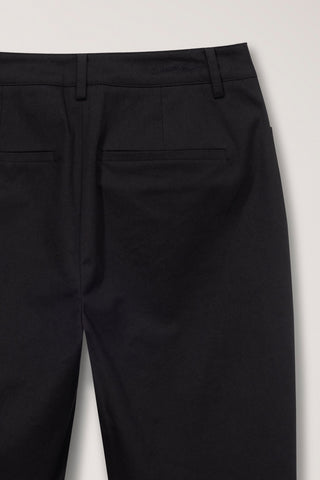 SLIM BIKER SHORTS BLACK