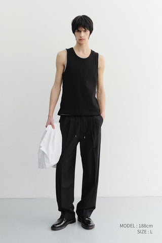 RELAXED SLEEVELESS TOP BLACK