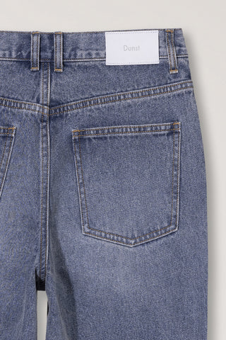 STRAIGHT SLACK JEANS GREYISH LIGHT BLUE