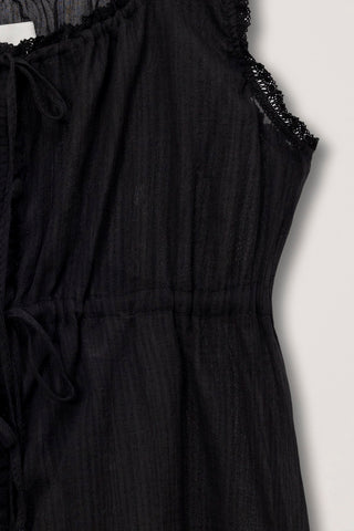 SHIRRING SLEEVELESS BLOUSE BLACK
