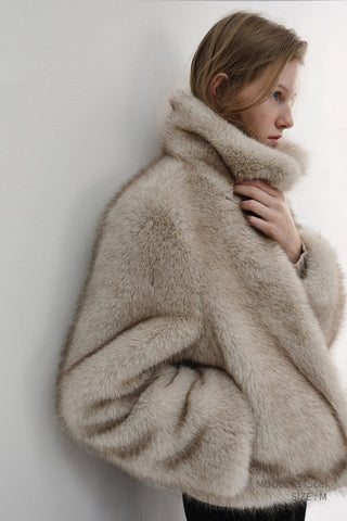 [SULLYOON PICK] CROPPED FUR JACKET GREYISH BEIGE