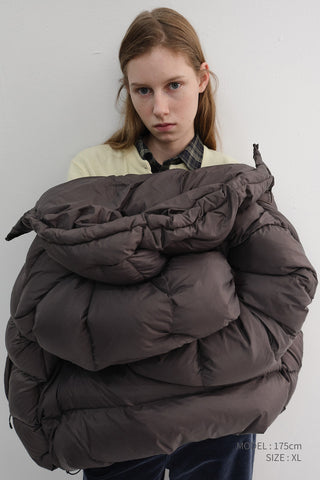 UNISEX HOODED VOLUME GOOSE DOWN JACKET DARK BROWN