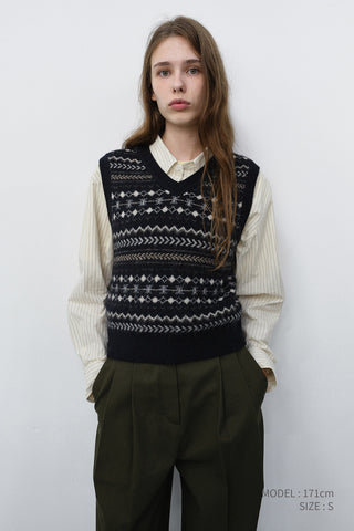 UNISEX CRAFTED V-NECK KNIT VEST NAVY