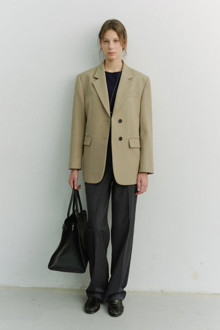 ESSENTIAL 2 BUTTON WOOL BLAZER SAND BEIGE
