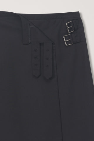 PLEATS MIDI SKIRT BLACK